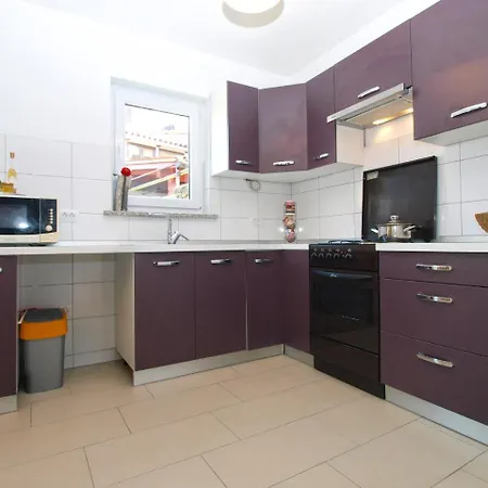 House 1765 Дом отдыха *