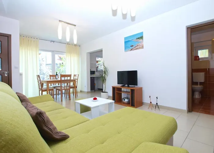 House 1765 페로이